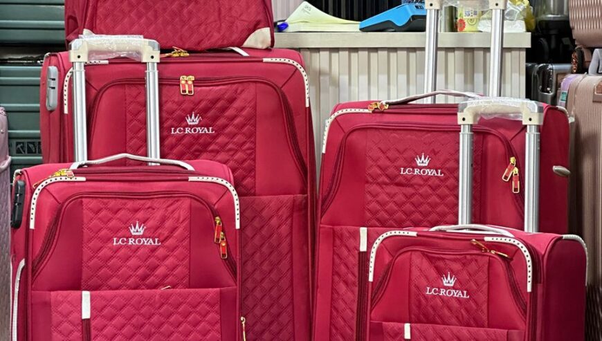 EXCLUSIVE TRAVELLING BAGS 🛍️